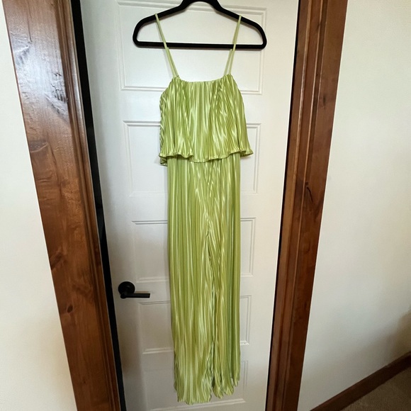 Lulus fun flirt lime green satin plisse sleeveless jumpsuit - Picture 3 of 5